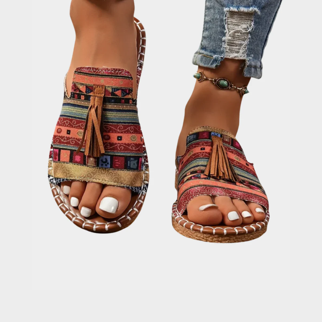 LORRAINE | CASUAL ORTHOPEDIC SANDALS.