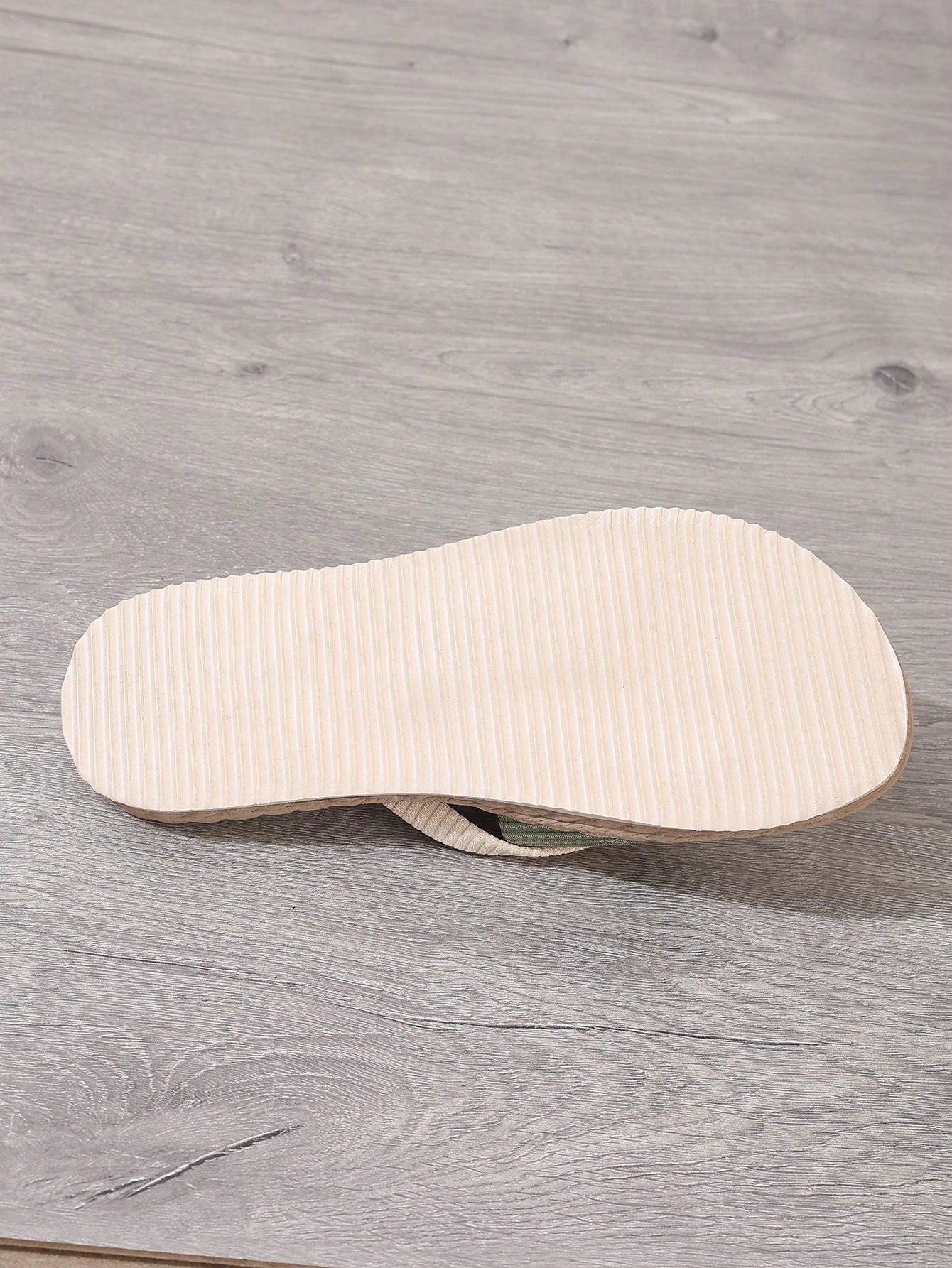 CAMILLA | COMFORTABLE CRISS-CROSS FLAT SANDALS