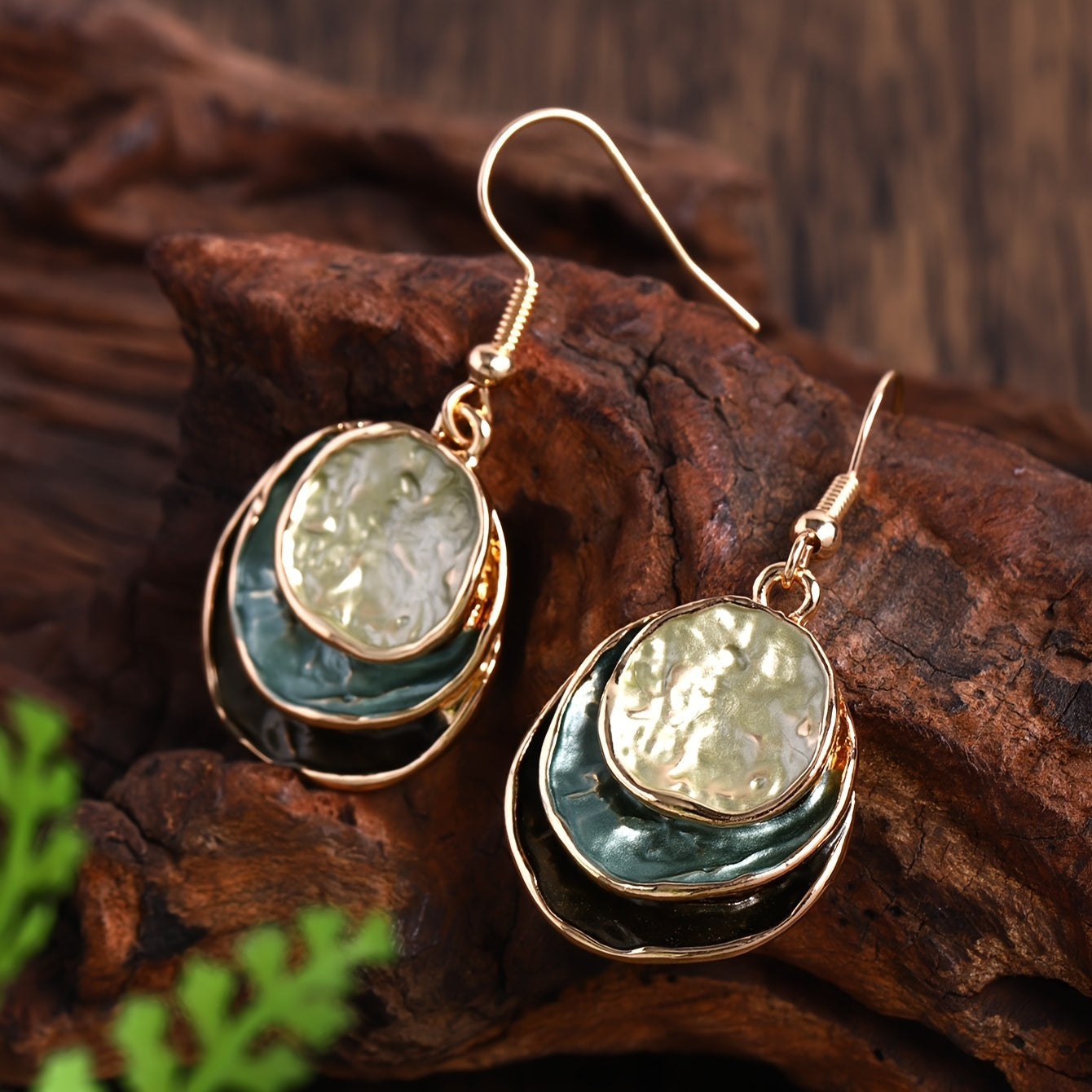 VANESSA | GOLDEN THREE-LAYER SET