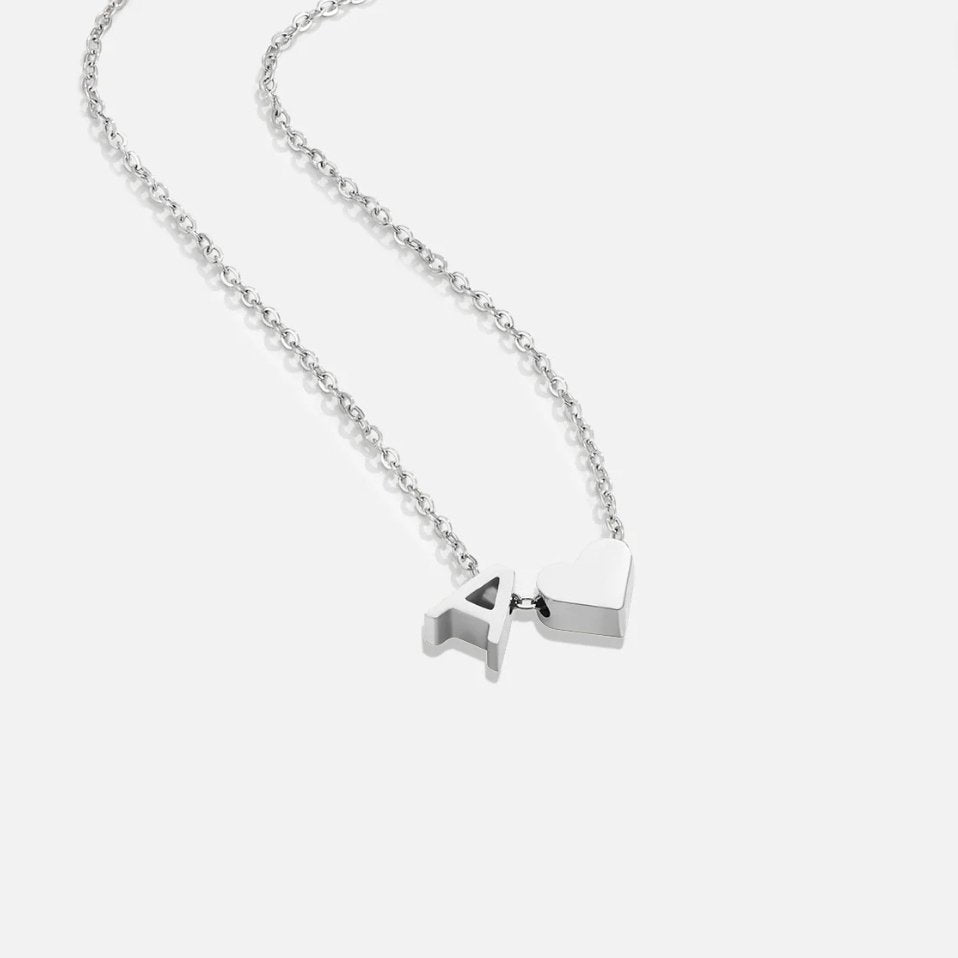 YAHNA | LETTER INITIAL SILVER NECKLACE