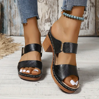 ARAH | CHIC ORTHOPEDIC SANDALS